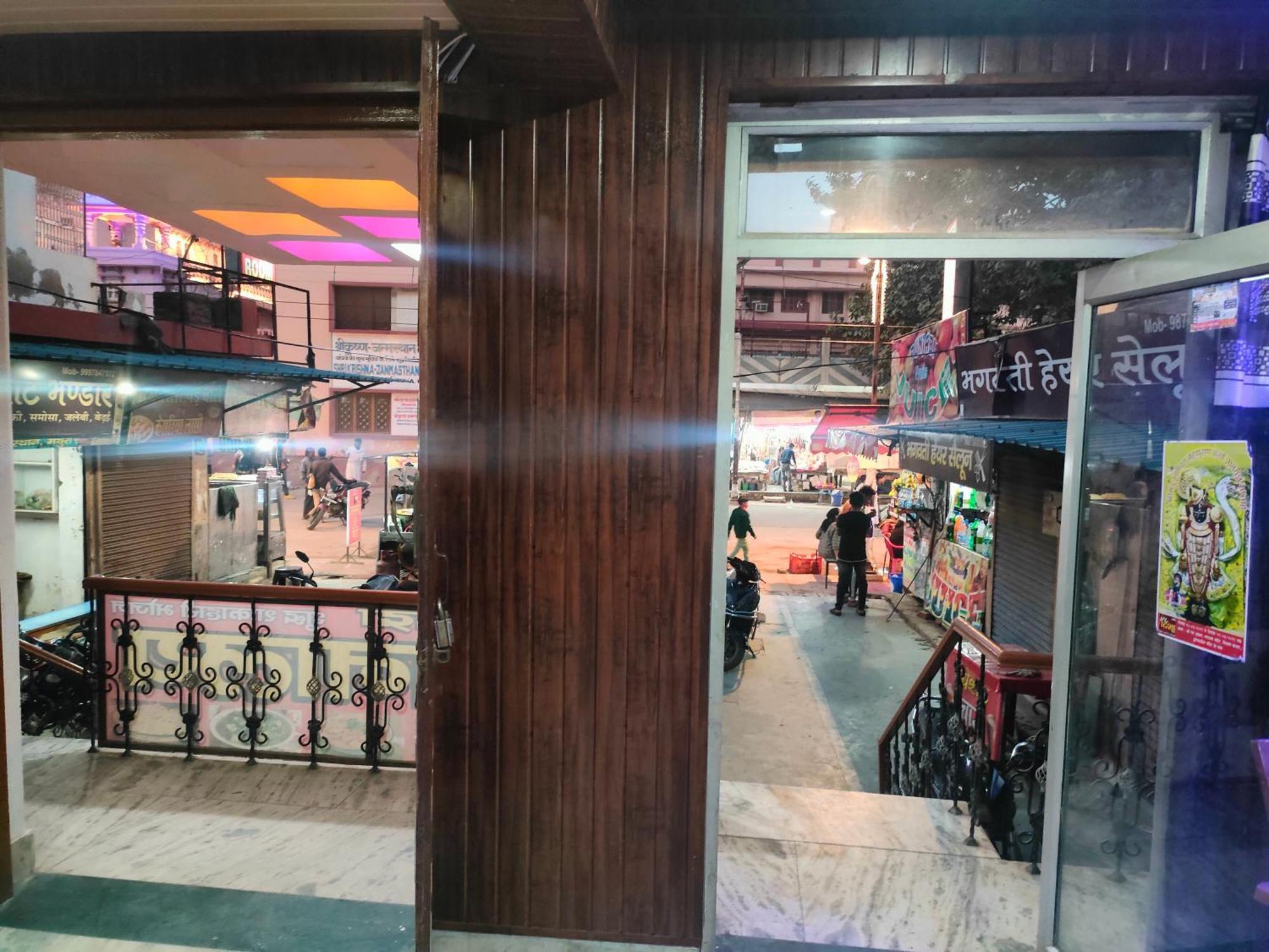 Sgh Guest House Mathura Exterior photo