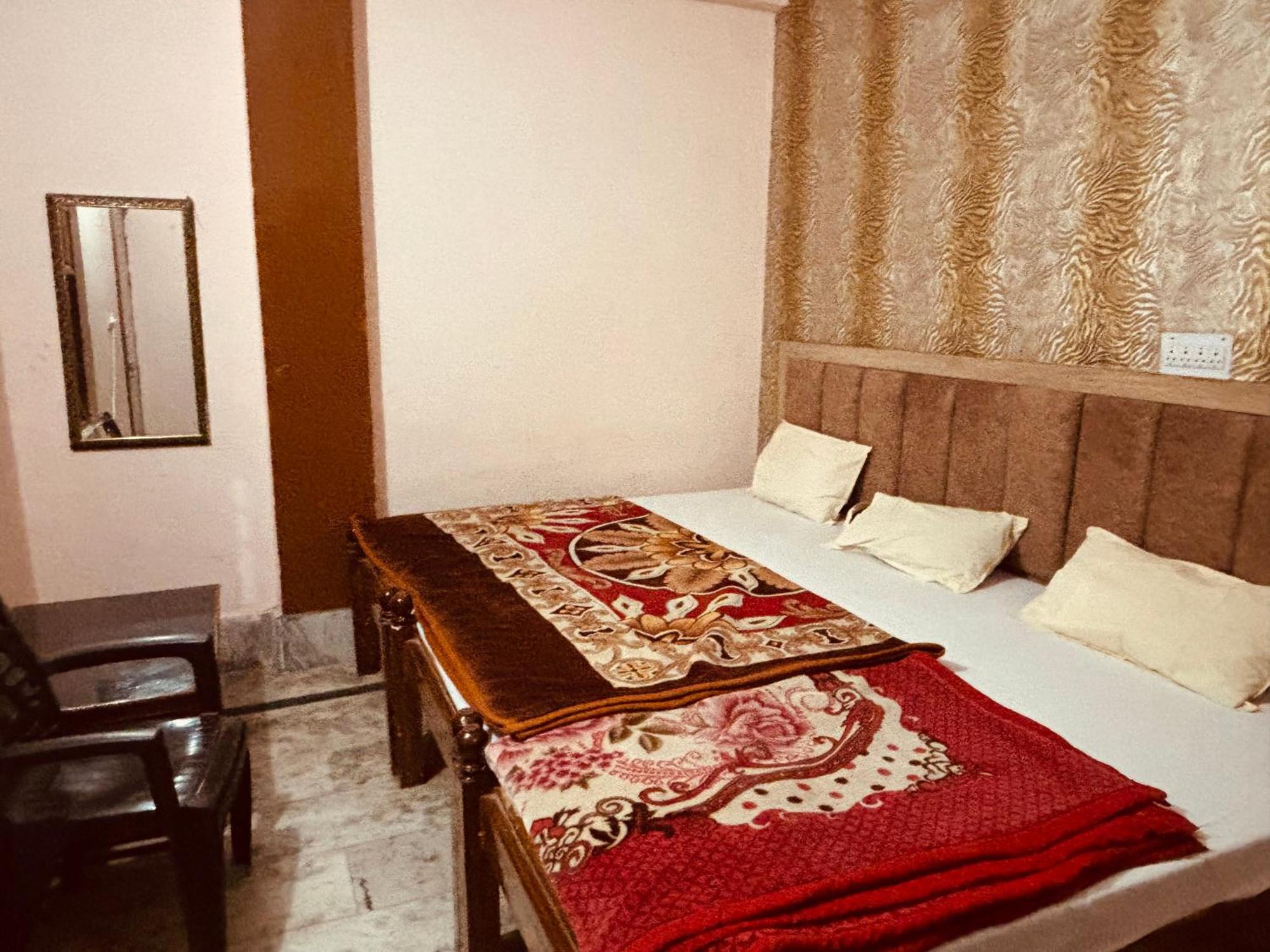 Sgh Guest House Mathura Exterior photo