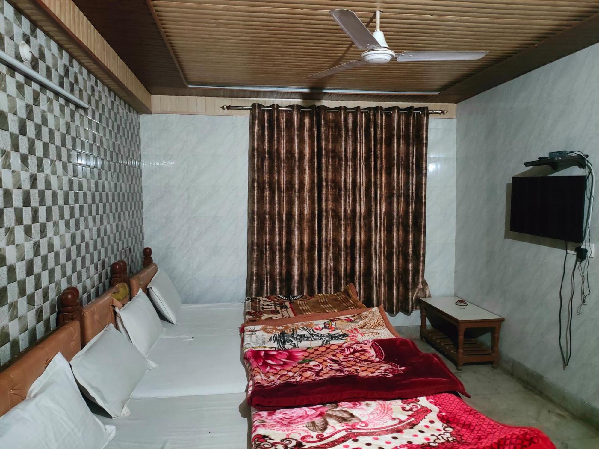 Sgh Guest House Mathura Exterior photo