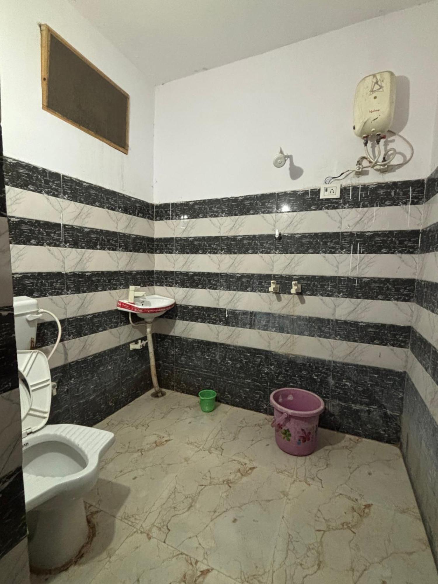 Sgh Guest House Mathura Exterior photo